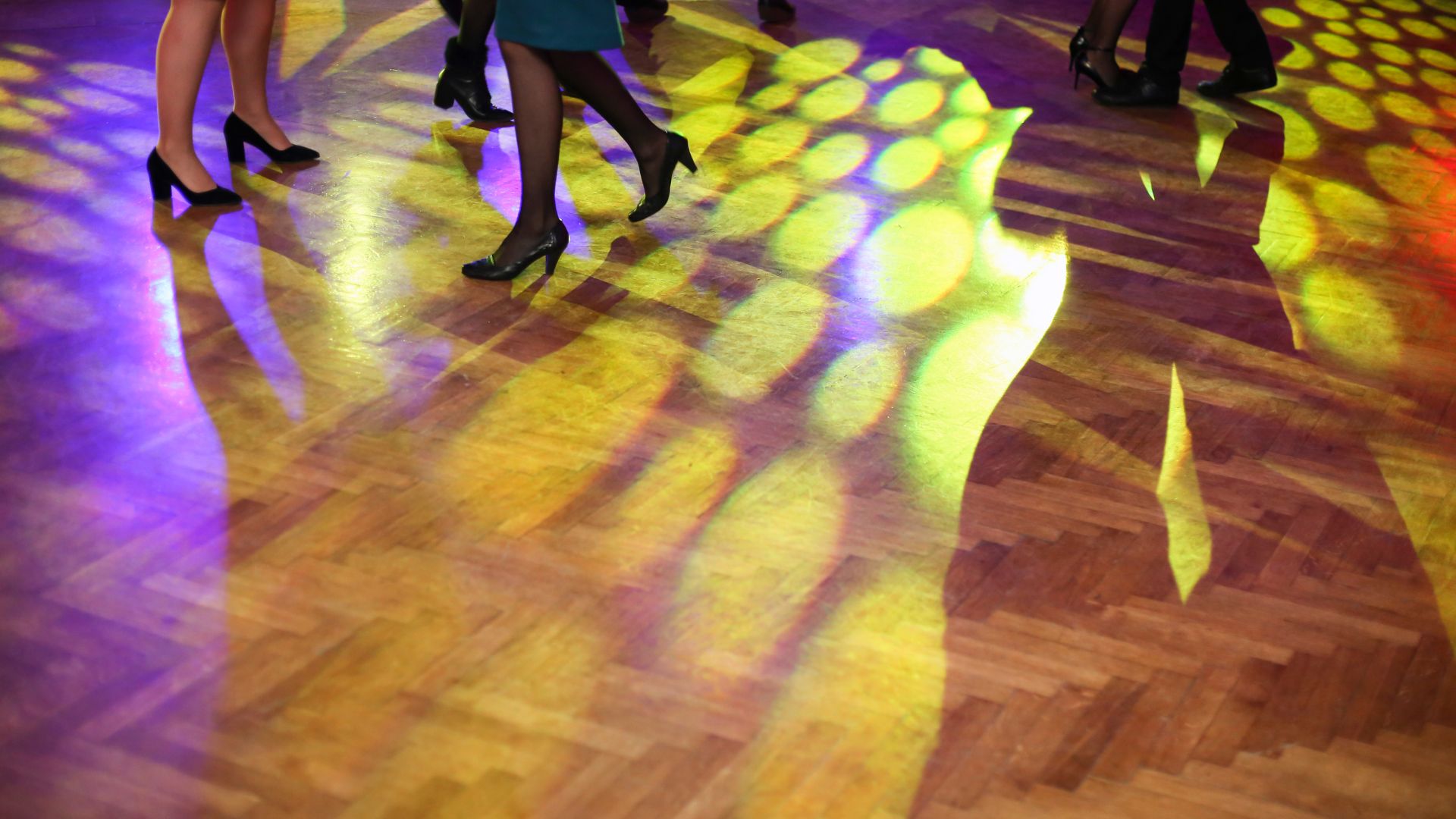 The Impact of Lighting on Dance Floor Experience